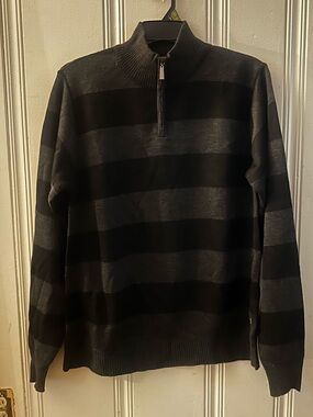 BLACK AND CHARCOAL GREY ECKO UNLTD THERMALSWEATER